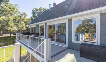 1301 Geneva Dr, Alexandria, MN 56308
