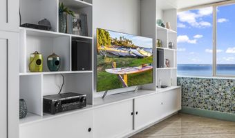 111 KAHULUI BEACH Rd A426, Kahului, HI 96732