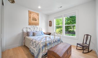 305 FIR Rd, Ariel, WA 98603