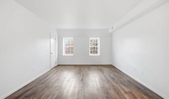 1744 N RHODES St 310, Arlington, VA 22201