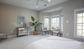 4906 MONTGOMERY Ln, Bethesda, MD 20814