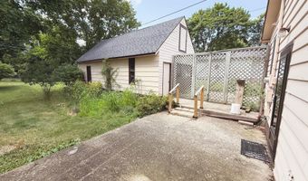 909 River Ave, Alma, MI 48801