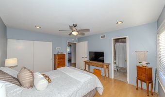 130 N Lohrum Ln, Anaheim, CA 92807