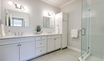 20 Kettle Point Ave, East Providence, RI 02914