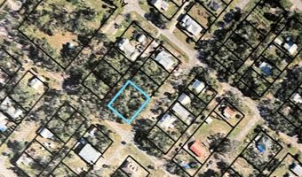 139 8th St, Apalachicola, FL 32320