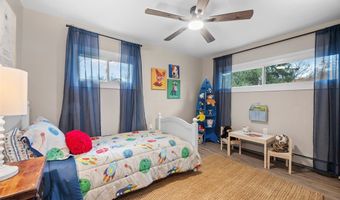 16 Rhodes Ave, Aleppo, PA 15143