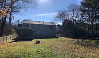 70 Mohawk St, Cumberland, RI 02864