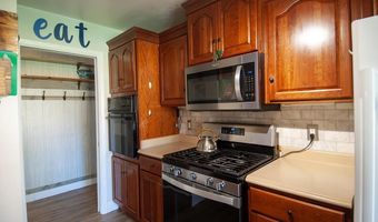 922 ARAPAHO St, Cheyenne, WY 82009