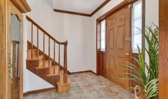 114 W SAVANNAH Dr, Bear, DE 19701