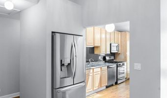 2736 S Embers Ln 2736, Arlington Heights, IL 60005