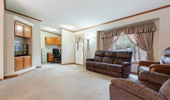 216 Hazel St N, Backus, MN 56435