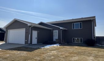 2214 S Lawson St, Aberdeen, SD 57401