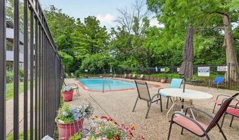 1315 Prospect Village Ln C, Ballwin, MO 63021