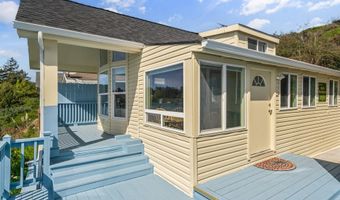 16219 LOWER HARBOR Rd P5, Brookings, OR 97415