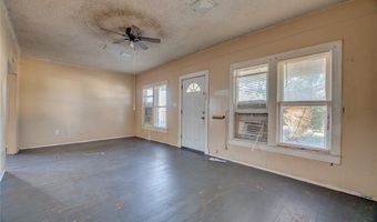 909 W Minnesota Ave, Chickasha, OK 73018