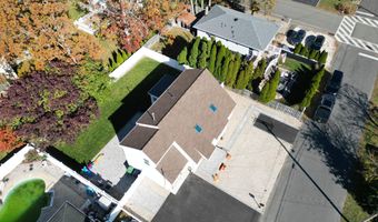 1008 Anchor Ave, Beachwood, NJ 08722