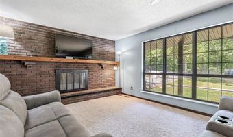 1983 South Dr, Arnold, MO 63010