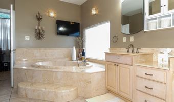 701 S Hill Ct, Biloxi, MS 39532