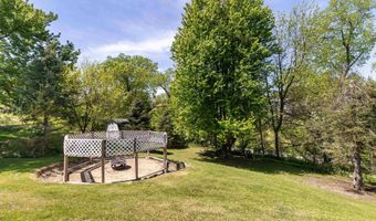 2665 Sun Rdg, Asbury, IA 52002
