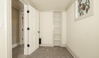 111 N 6th St, Beresford, SD 57004