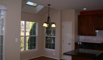 43628 DUNHILL CUP Sq, Ashburn, VA 20147