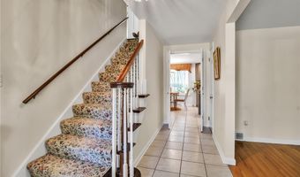 92 Dan Troy Dr, Amherst, NY 14221