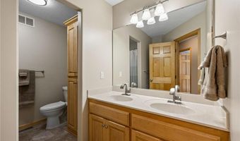 15020 Uplander St NW, Andover, MN 55304
