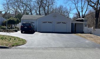 109 Rogers Ave, Barrington, RI 02806
