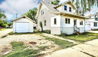 810 S 1st St, Aberdeen, SD 57401