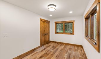 285 SPRUCE St, Alpine, WY 83128