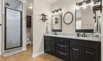 1707 Warwick Cir, Ardmore, OK 73401