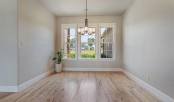140 Cowan Xing, Alvord, TX 76225