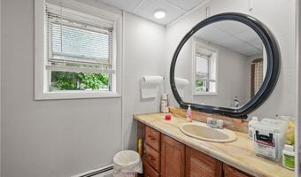 403 Commonwealth Ave, Warwick, RI 02886