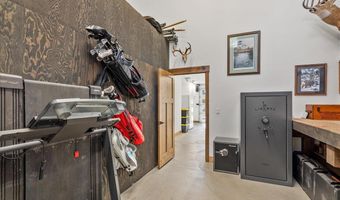 329 N Healing Dr, Blanchard, ID 83804