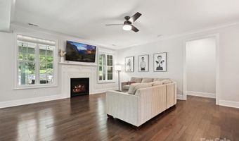 7009 Providence Ln W, Charlotte, NC 28226