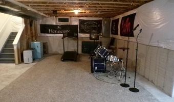 5294 Karst Cir, Ashville, OH 43103