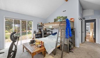 376 Crowson Rd, Ashland, OR 97520