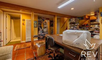 89 W Rocky Rd, Cody, WY 82414