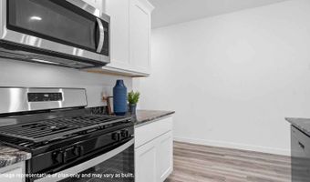 305 Robin St, Angleton, TX 77515