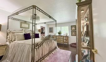 1005 N Shore Dr, Carlsbad, NM 88220