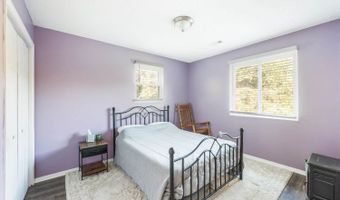 1368 Oliver Rd, Altavista, VA 24517