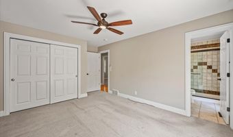 725 N Vista Dr, Algonquin, IL 60102