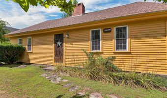 88 Harriman Hill Rd, Raymond, NH 03077