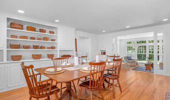 91 Allyn Ln, Barnstable, MA 02630