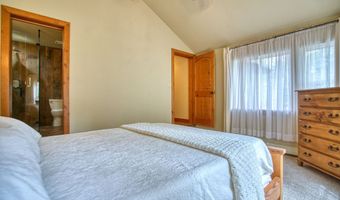 57 Falls Creek Dr, Bellvue, CO 80512