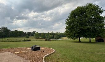 628 Tom White Rd, Big Sandy, TN 38221
