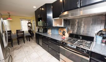 6789 LITTLE FALLS Rd, Arlington, VA 22213