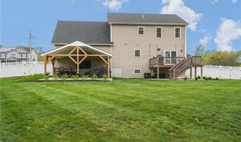 81 Golden View Dr, Johnston, RI 02919