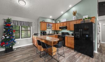 110 Farrar Dr, Aurora, IN 47001