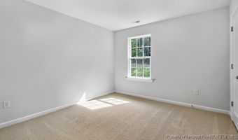 1049 Misty Creek Dr, Aberdeen, NC 28315